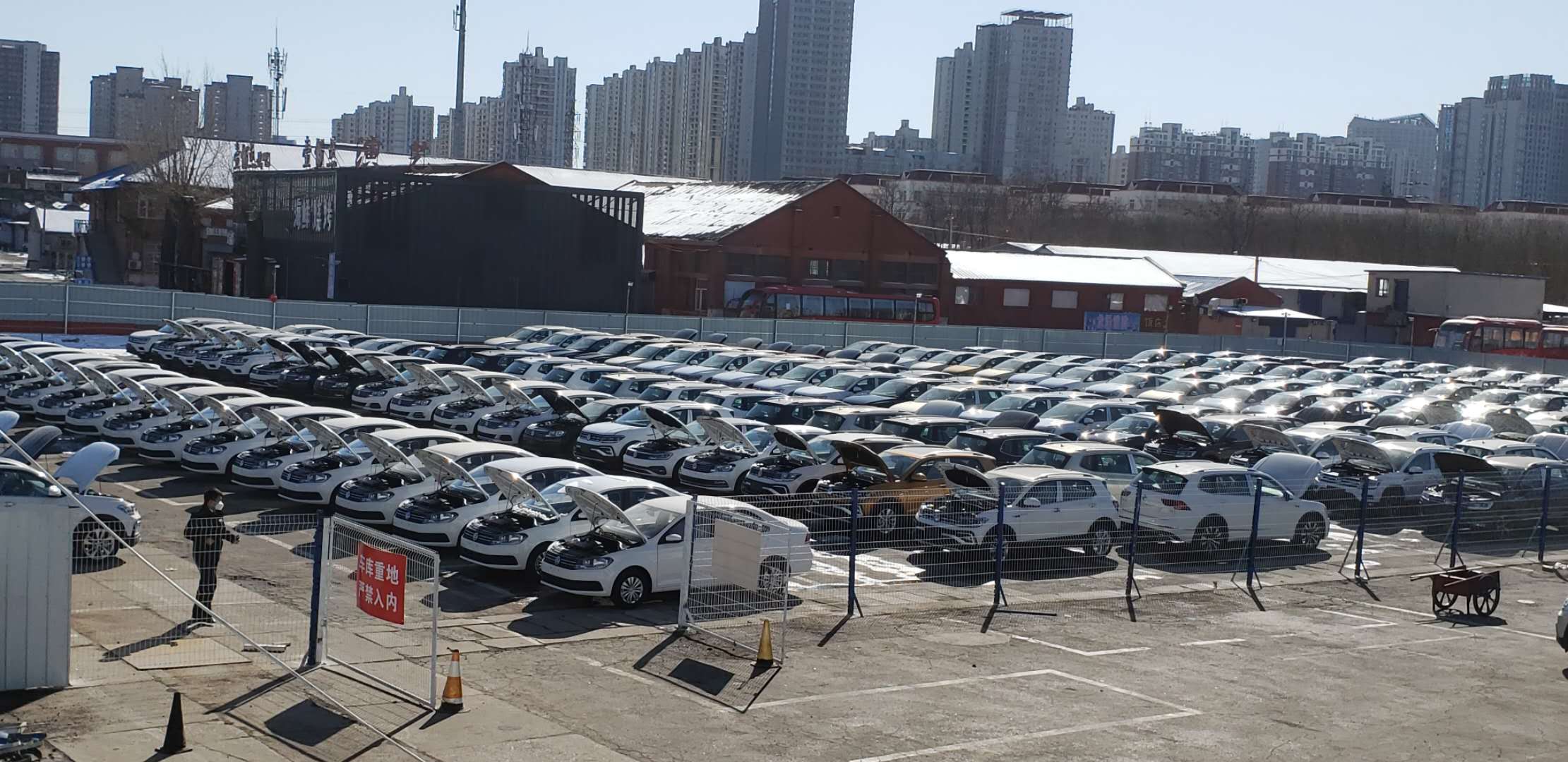 新車場(chǎng)遷移照片1.jpg
